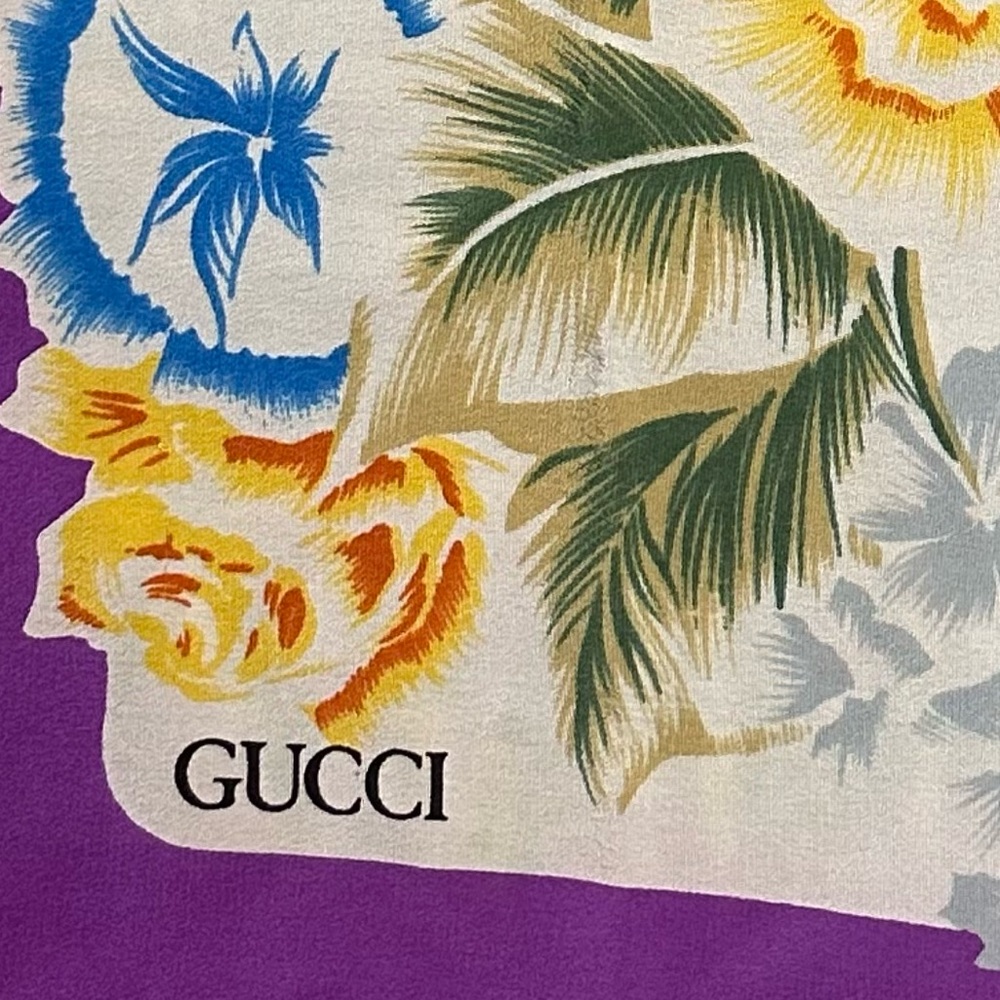 Authentic Gucci Silk Scarf for Neck, your Purse and/or Backpack